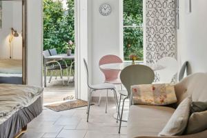 Lovely Apartment Right In The Center Of Marielyst