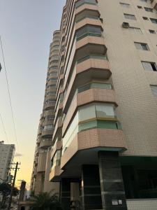 Apto com Piscina, Churrasqueira, Ar condicionado