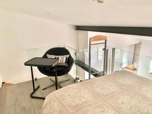 Cozy studio house with private terrace in Cascais