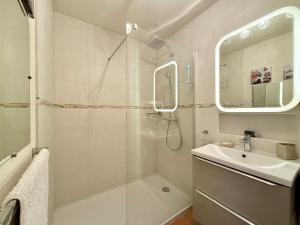 Charmant deux pièces avec une vue imprenable sur la crique Nôtre-Dame