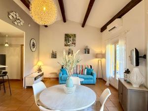 Charmant deux pièces avec une vue imprenable sur la crique Nôtre-Dame