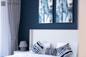 Mira Holiday Homes - Luxury 2 bedroom with sea view in La Voile