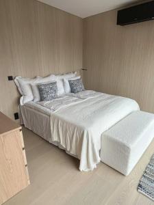 Luksushytte med Jacuzzi, Summer&Winter Retreat