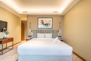Elegant 3BR at The Address Residences Dubai Opera, Downtown Dubai by Deluxe Holiday Homes