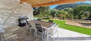 Villa Florida, 8 pers, vue montagne, 350 m plage à pieds