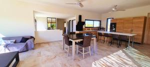 Villa Florida, 8 pers, vue montagne, 350 m plage à pieds