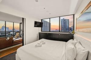 Eiffel Tower - Amazing 28th Floor Apt w parking