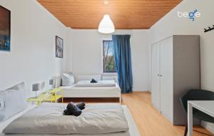 BEGE APARTMENTS WorkLounge