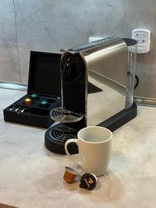 Moderne Wohnung mit Waldflair und Kaffeegenuss