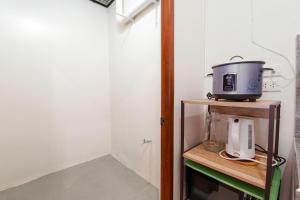 A Stylish Stay in Batangas City - Unit 103