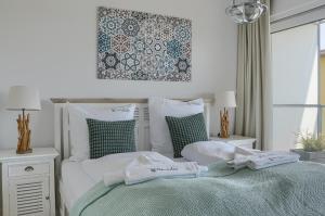 Apartament Perłowy z BEZPOŚREDNIM WIDOKIEM na morze- Nadmorski Luksus Apartamenty