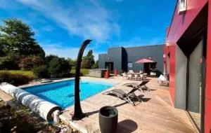 Villa Contemporaine Piscine Jacuzzi - Villebret