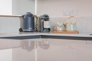 Esperance - Brand New luxury studio with parking