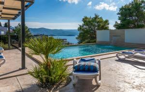 4 Bedroom Awesome Home In Komarna