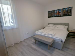 FREE PARKING!! Nap22