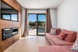 KAPOKA 6, Emma Villas