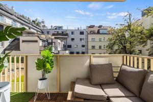 Balkon I Tiefgaragen Parkplatz I 5 min zum Einkaufszentrum I Schnelles WLAN