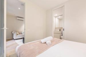 Gorgeous 2brm in leafy Elwood