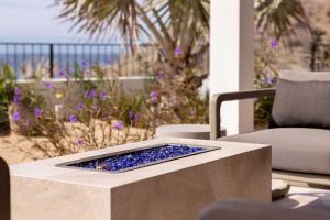 Boutique Ocean Escape with Relaxing Amenities