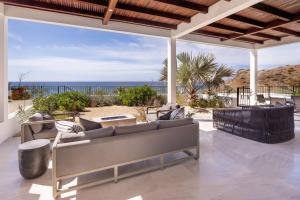 Boutique Ocean Escape with Relaxing Amenities