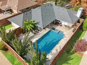 Best of Allen at Fountain Park - 5BD-2BA with Pool - Allen