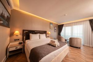 MQ Hotel Suites & SPA