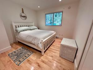The Grove Bed & Breakfast Mayne Island