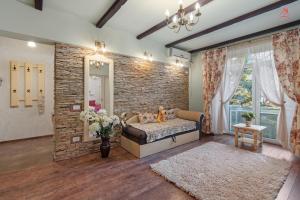 Feels Like Home - Old Town Apartment