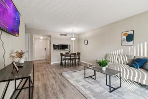 Halsten at Vinings 2516 spacious 1 Bed 1 bath