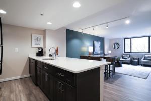 Sojourn Courtland Towers 2 BR