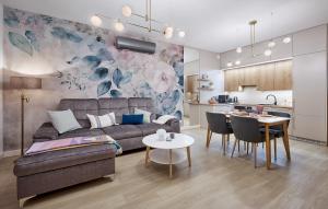 Boszkowo Horizon Park Apartament 36 "Kwiecisty sen"