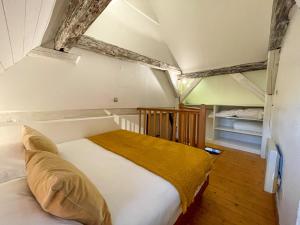 Appartements La Maison Bleue - Historic House in the Heart of Riquewihr : photos des chambres