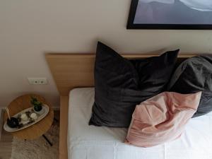 Luna - Romana Square