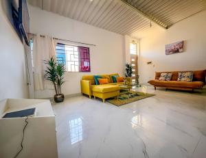 LA CASA de DERY EN MANCORA