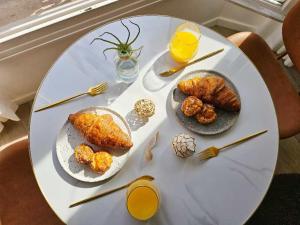 Apt lumileux with sunshine