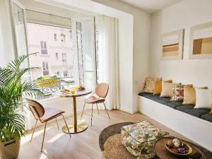 Apt lumileux with sunshine