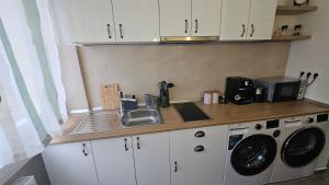 Central View Apartment