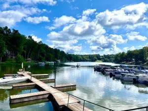 Shady Cliff Resort 103 - Mortons Gap