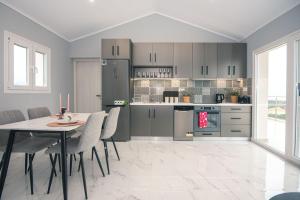 Gigi Star Luxury ApartVilla with Pool, Panoramic Sea View