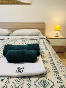 Gabriel House - parking and station