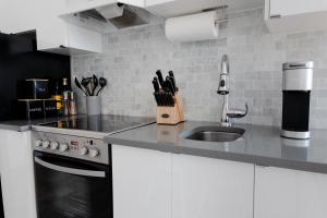 #10 - Serene Studio - Self Check in - Plateau - St-Denis - AC - TV
