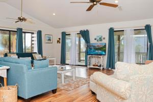 Blue Moon Cottage by Pristine Properties Vacation Rentals