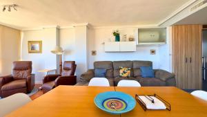 Ático a 50m del mar. Parking Gratis. AC