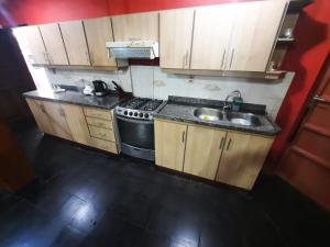 Casa Encarnación a pasos del Shopping Costanera