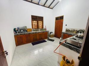 Rivers Edge Resort Sinharaja