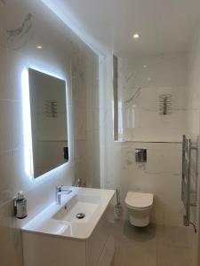 Luxurious residence - 5 min walk to centre