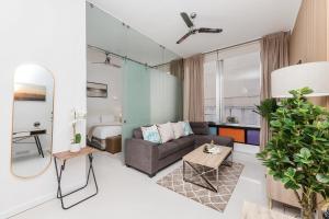 The Colosseum, Stylish Apartment