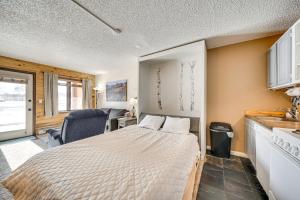 2 Mi to Granby Ranch Mtn-View Studio with Perks