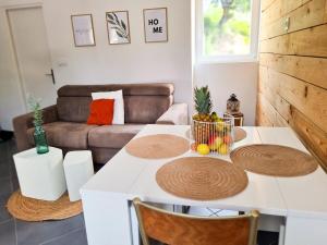 Appartements Bel appartement T3 - Terrasse- proche Nice - Monaco : photos des chambres