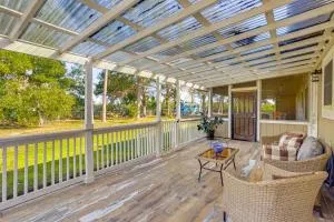Peaceful Loxahatchee Apartment with Covered Porch - Pahokee